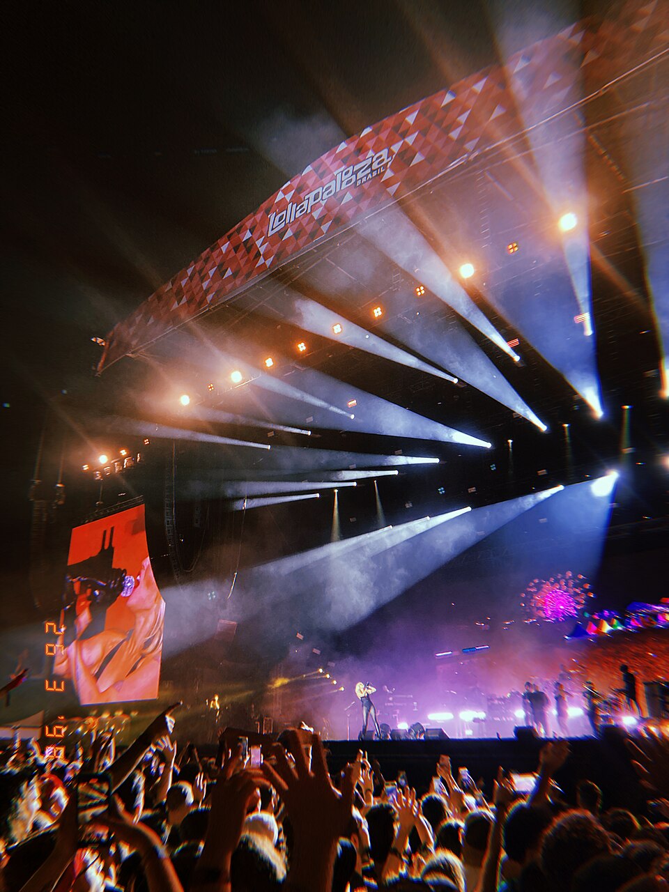 Miley Cyrus no palco do Lollapalooza Brasil 2022